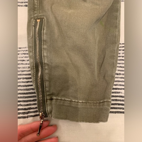 Classy Olive Green White House Black Market Slim Crop Pants - Picture 5 of 7